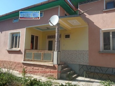 Продажба Къща гр. Луковит - с. Дерманци 115m²