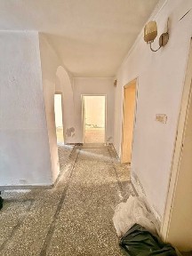 Етаж от къща с два офиса и топ локация - Център