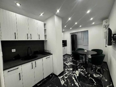 Тристаен апартамент под наем в ж. к. Красно село