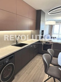 Tристаен апартамент в района на Аспарухово!