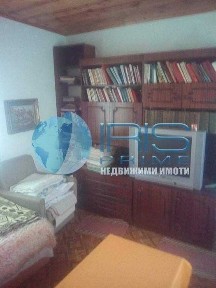 Предлагаме къща с. Александрово