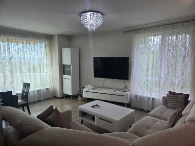 Многостаен апартамент с гараж