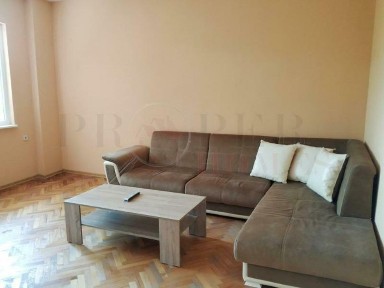 Дава под наем 4-стаен гр. Велико Търново - Център 95m²