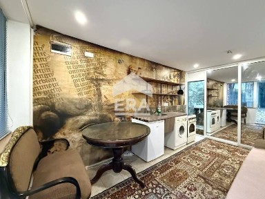 Артистична къща в центъра на столицата - ул. 6-ти Септември