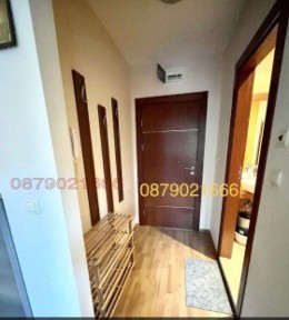 Продавам Двустаен апартамент Златни пясъци