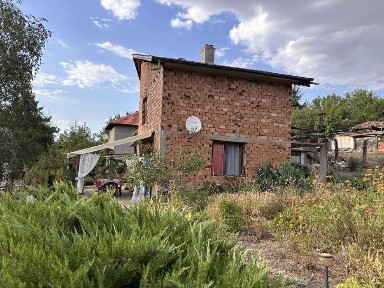 Двуетажна вила село Йорданово