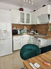 Двустаен апартамент в кв. Изток гр. Перник на акт 15