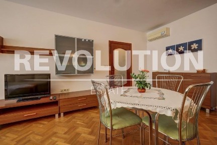 Двустаен апартамент в района на м-т Евксиноград!