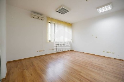 Офис под наем част от административна сграда в кв. Лозенец