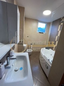 3-стаен в София-Витоша площ 130 цена 1000