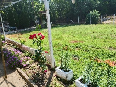 Продава се етаж от масивна тухлена къща!