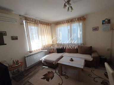 Четиристаен ТУХЛЕН след ОСНОВЕН ремонт - кв. Център