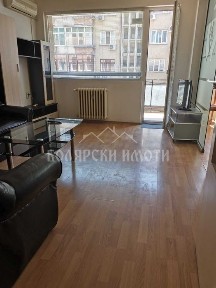 Двустаен апартамент на в Идеален Център