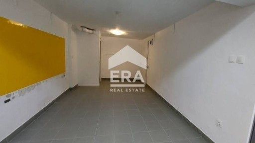 Търговско помещение под наем в района на Окръжна болница