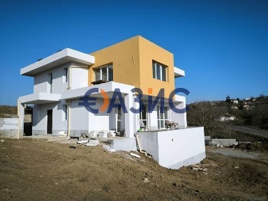 Нова двуетажна къща във вилно селище край Бургас, с. Черни Връх, 280