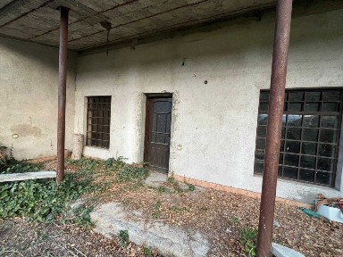 Продава монолитна къща в село Търничени