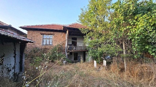 Къща в с. Сухозем