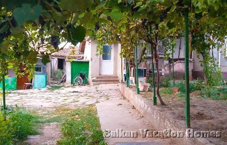 Евтина селска къща в Крушари в Североизточна България