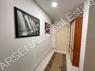 Тристаен апартамент под наем, Студентски град