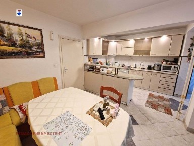 Мезонет за продажба в кв. Ялта, гр. Русе