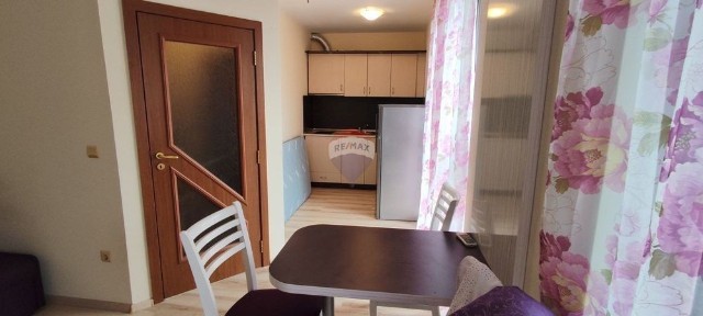 к. к. Златни Пясъци, студио, гр. Варна В. В 4129