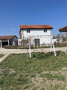 Къща в Добрич, област-с. Сенокос площ 350 цена 420000