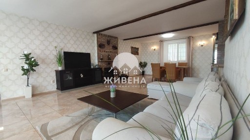 Продава реновирана къща в с. Баново, обл. Варна