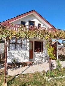 Вила с Ток и Вода, Район Свежест!