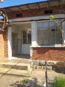 Къща в село Райнино