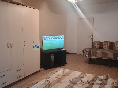 88 кв. м / 3- стаен/Панел/ет. 1-от-8/ТЕЦ/Асансьор/Надежда-1/София