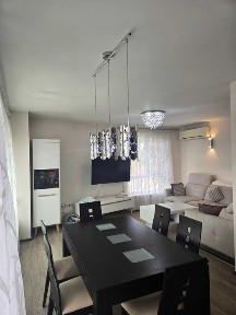 Многостаен апартамент с гараж за продажба в кв. Баларбаши, Благоевград