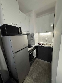 Двустаен, под наем, ж. к Редута