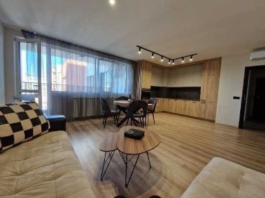 Тристаен апартамент в ж. к. Борово