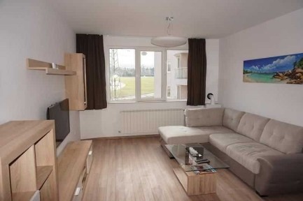 Двустаен апартамент в ж. к. Оборище