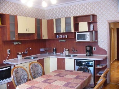 Двустаен апартамент в ценътра на гр. Велико Търново