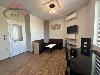 Тристаен в началото на кв. Бузлуджа