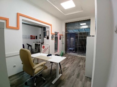 Давам под наем магазин в Центъра