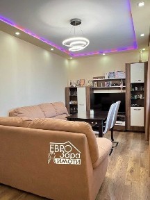 Четиристаен, обзаведен апартамент за продажба в квартал Казански