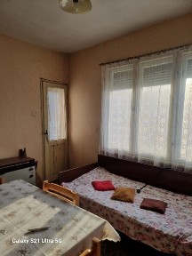 Продавам къща в Асеновград !