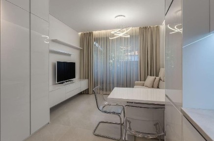 Едностаен апартамент в района на Св. Св Константин и Елена!