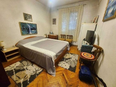 Апартамент в центъра на гр. Левски, с гараж.