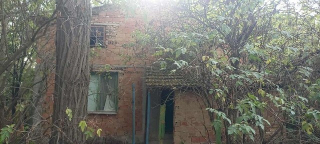 Продавам къща в с. Красен