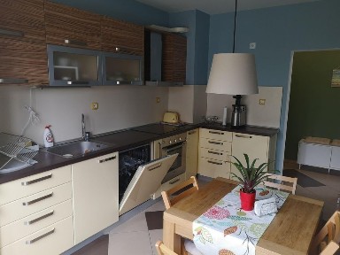 Двустаен апартамент под наем в кв. Каменица 1