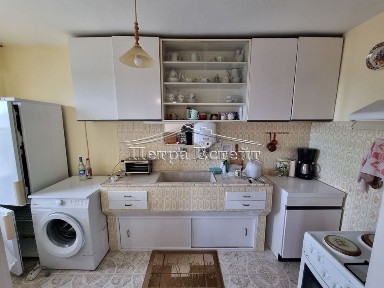 Етаж от къща в Добрич, област-гр. Каварна