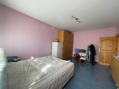 Продава се: двустаен тухлен апартамент