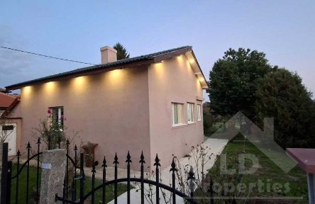 Ремонтирана едноетажна къща в гр. Генерал Тошево