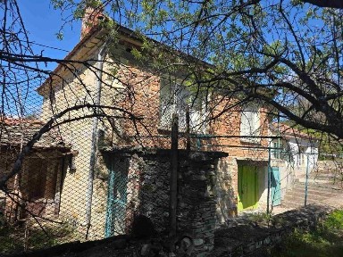 Ексклузивно! Къща в село Средно градище
