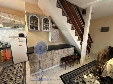 Двуетажна ОБЗАВЕДЕНА къща - ”Център”, град Пловдив