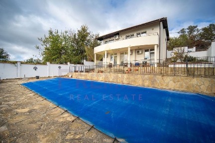 Къща в Добрич, област-гр. Балчик площ 180 цена 245000