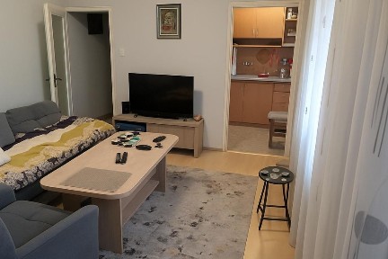 Едностаен апартамент под наем в жк. Тракия